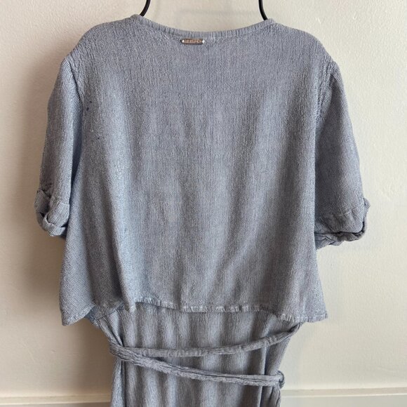 Volcom Gray & White Striped Short Sleeve Wrap Dress - Picture 7 of 10